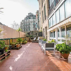 https://360-hostel-barcelona-artsculture.catalonia-hotels.com